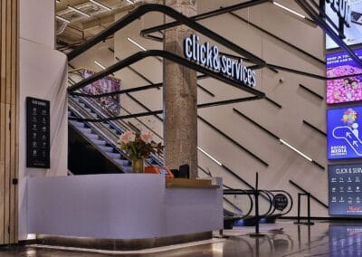 Click Services in Mall of the Netherlands